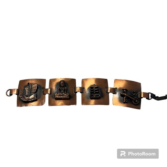 Vintage Copper Raised Asian Figures Linked Panel Bracelet - Picture 2 of 10